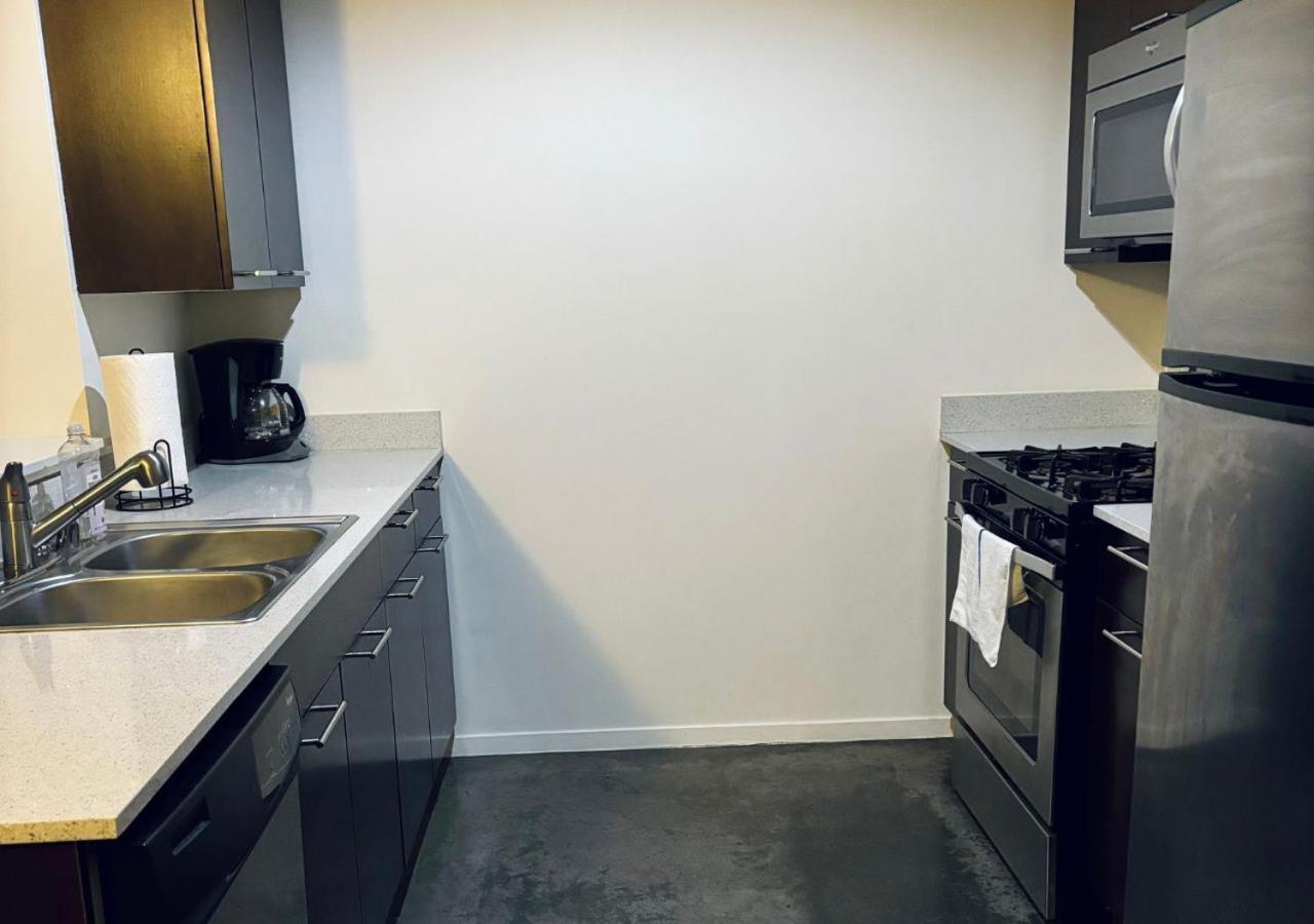 Apartamento 1 Bedroom Spacious In Hollywood
